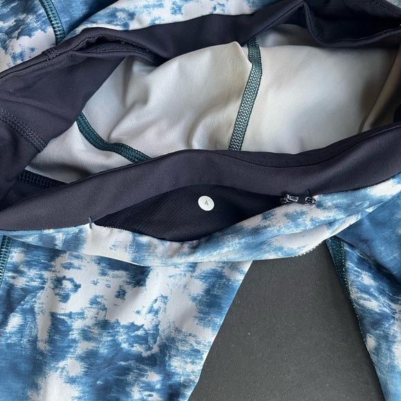 LULULEMON TIE DYE SPEED TIGHT III SIZE 4 - Picture 7 of 8